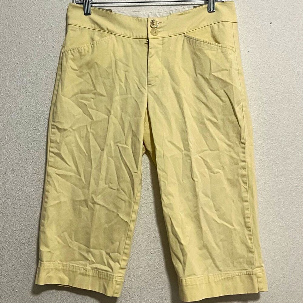 Dockers Women’s Beige Capri Pants Solid Stretch Flat Front Pockets Twill 6